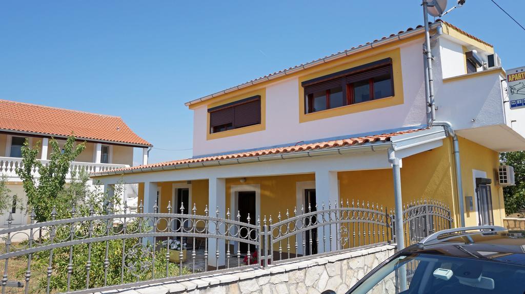 Apartments Roberta Kozino Luaran gambar