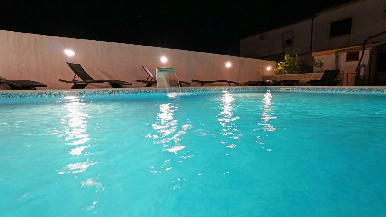 Apartments Roberta Kozino Luaran gambar